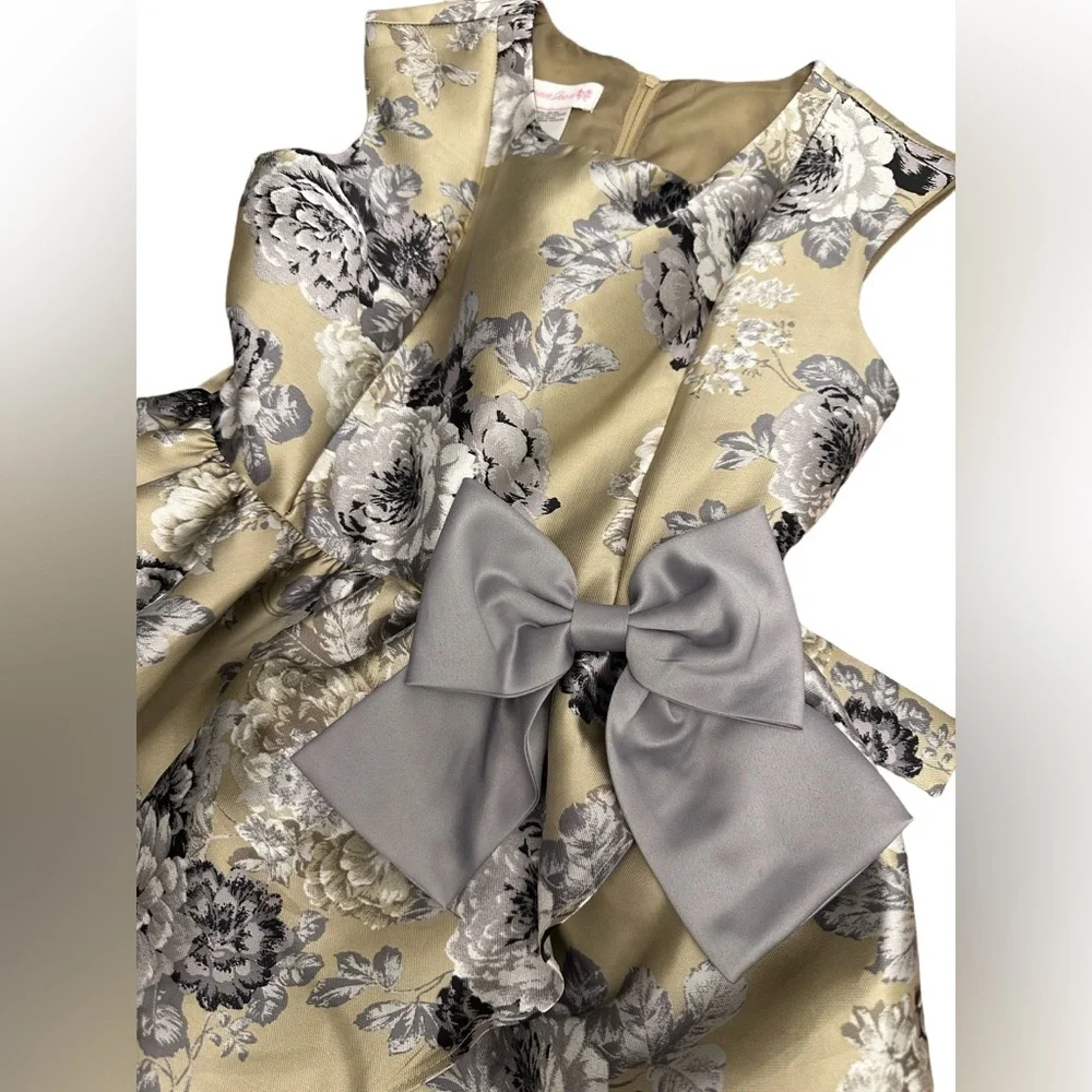 Bonnie Jean brand. Girl cascade dress. Size 10. Metallic floral dress. Used 1x. - Picture 6 of 8